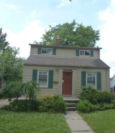 19412 Elkhart, Harper Woods, MI 48225