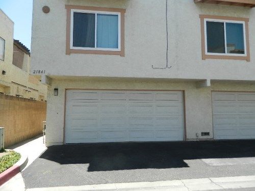 21841 Belshire Avenue Unit 202, Hawaiian Gardens, CA 90716