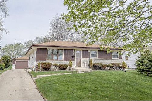 6009 Illinois Ave, Cudahy, WI 53110