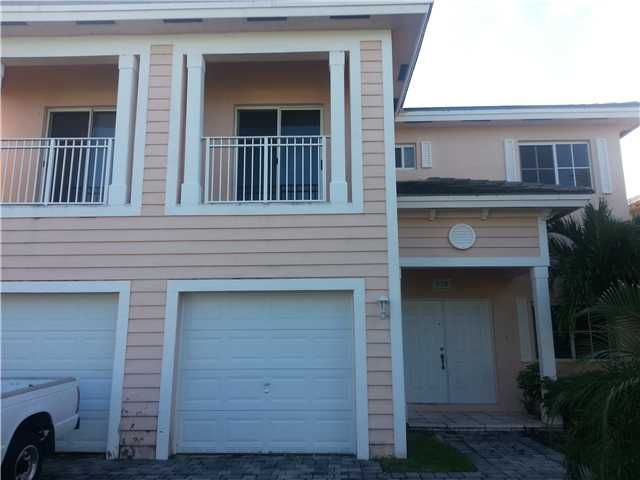 370 NE 30 AV, Homestead, FL 33033