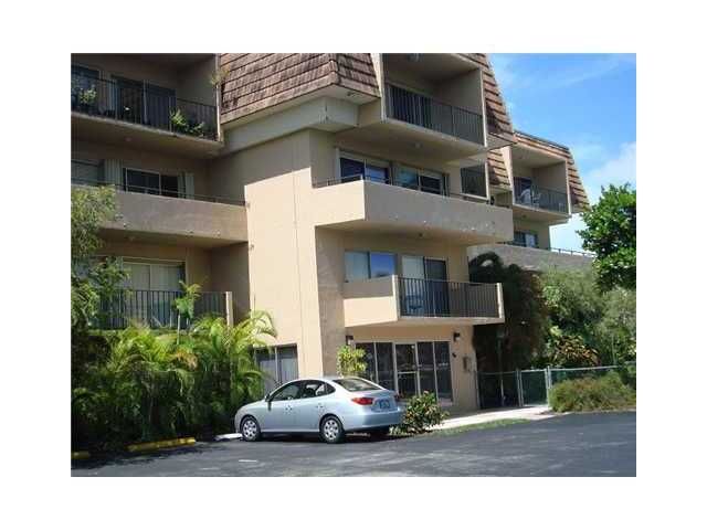 7900 CAMINO CR # 405, Miami, FL 33143