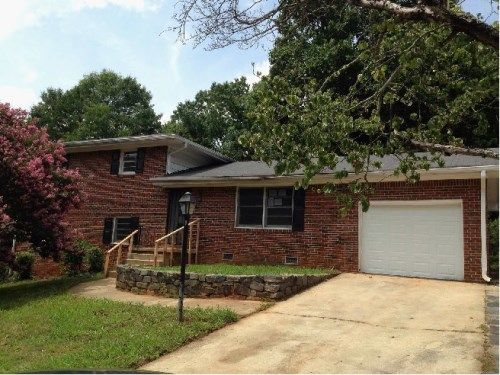 4054 Emerald Lake Dr, Decatur, GA 30035