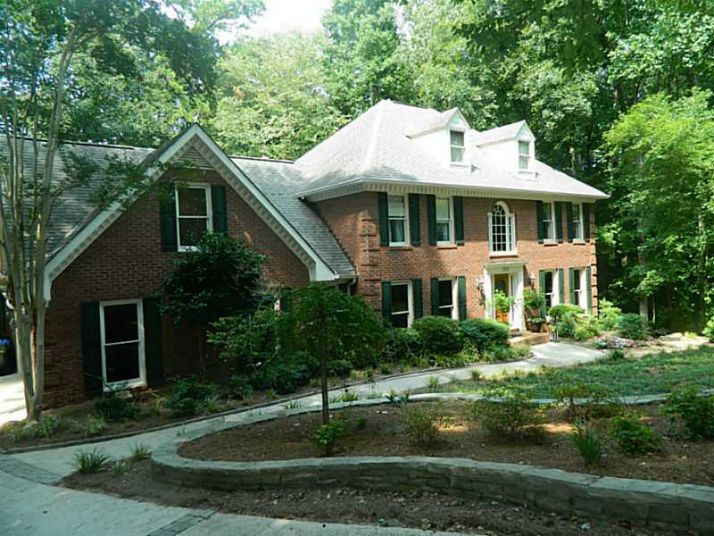 310 Foliage Court, Roswell, GA 30076