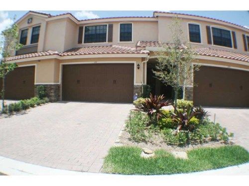 131 RIVERWALK CR, Fort Lauderdale, FL 33325