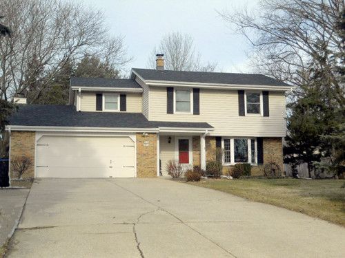 W188S6495 Gold Dr, Muskego, WI 53150