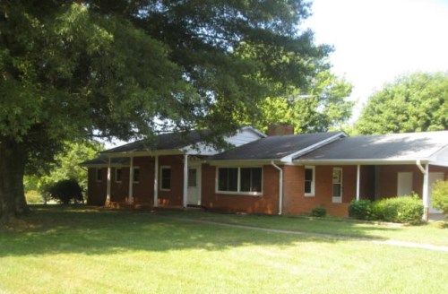 278 Simpson Mill Rd, Mount Airy, NC 27030