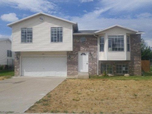 2832 West 4225 South, Roy, UT 84067