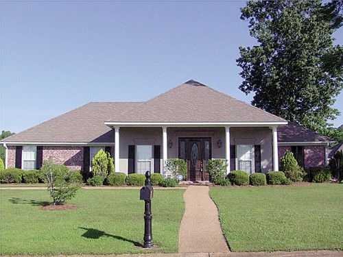 319 Whitesands Rd, Florence, MS 39073