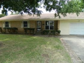 1120 S Rusk St, Sherman, TX 75090