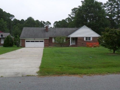 204 Robinhood Rd, Franklin, VA 23851