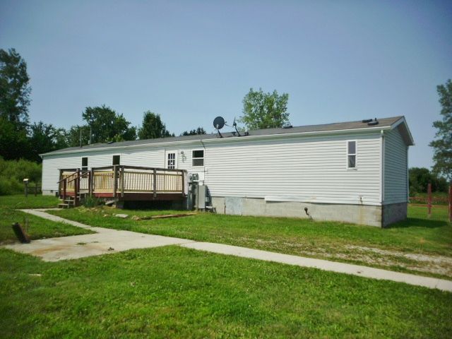 2530 N Nine Mile Rd, Pinconning, MI 48650