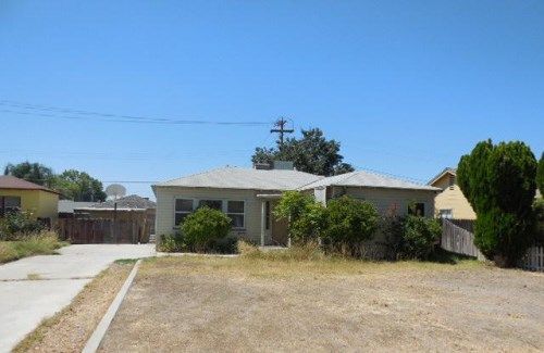 263 Columbus Street, Bakersfield, CA 93305