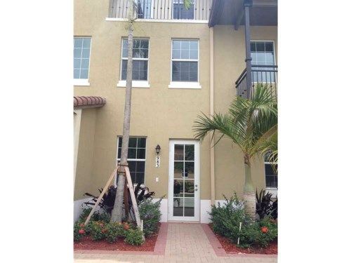 983 SW 147 # #2511, Hollywood, FL 33027