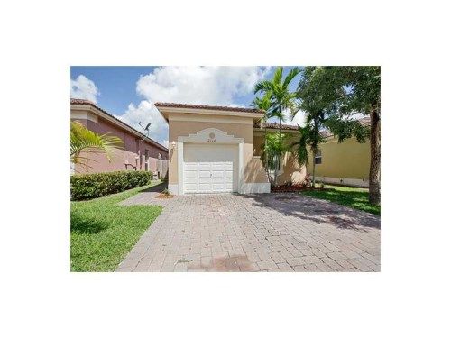 2110 NE 37TH RD, Homestead, FL 33033