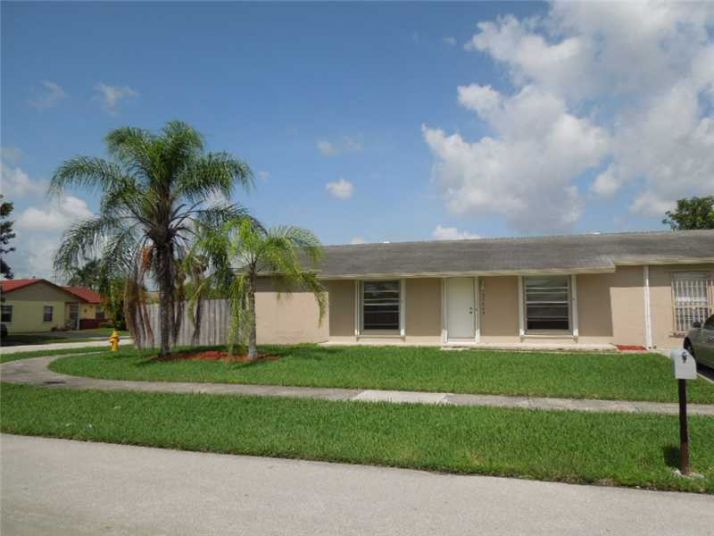 25868 SW 123 CT, Homestead, FL 33032