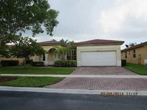 2125 NE 38 RD, Homestead, FL 33033