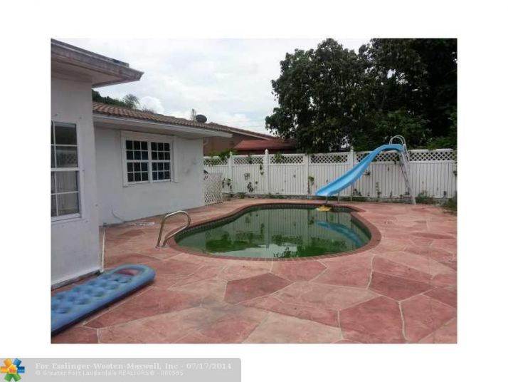 6921 NW 81ST PL, Fort Lauderdale, FL 33321