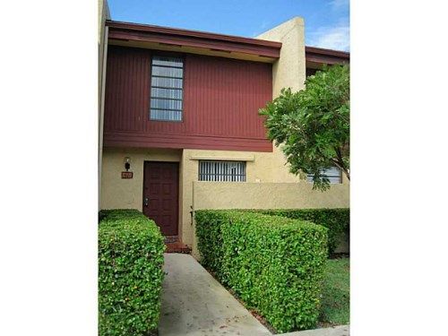 1424 NW 97 TE # 280, Hollywood, FL 33024