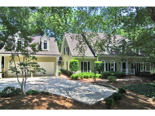 305 Clifftop Court, Roswell, GA 30076