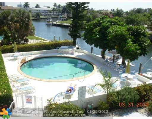 467 GOLDEN ISLES DR # 301, Hallandale, FL 33009