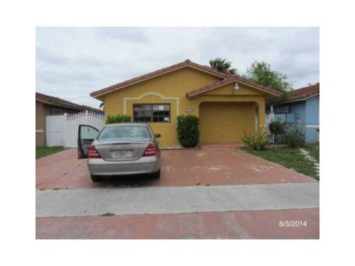 2736 W 70 PL, Hialeah, FL 33016