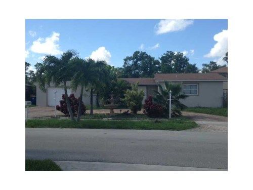 7861 NW 175 ST, Hialeah, FL 33015