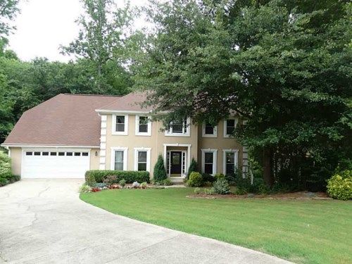 560 Ambergate Court, Roswell, GA 30076