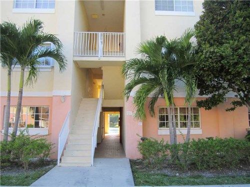 3610 N 56 AV # 221, Hollywood, FL 33021