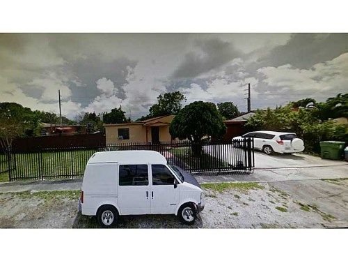 860 E 34 ST, Hialeah, FL 33013