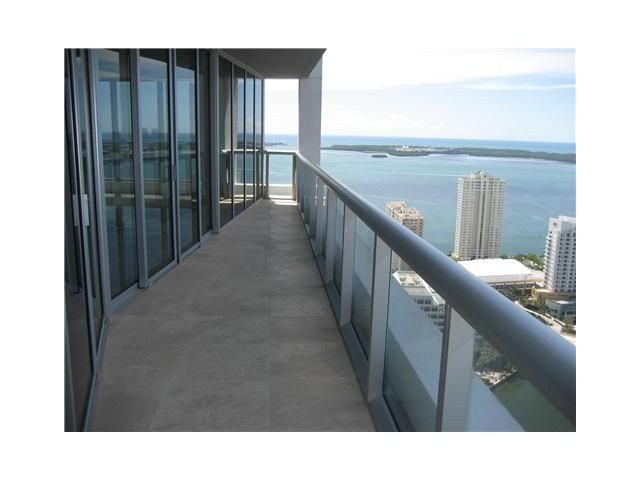 495 BRICKELL AV # 2501, Miami, FL 33131