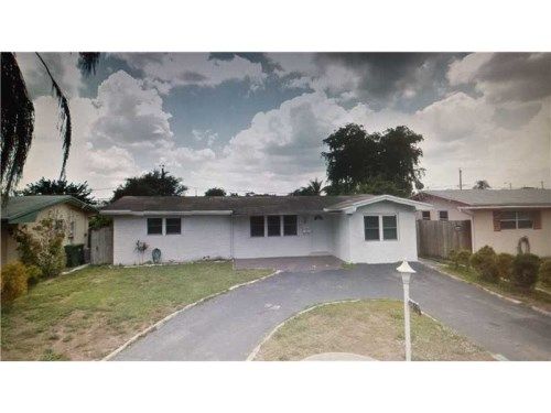 8820 NW 10 ST, Hollywood, FL 33024