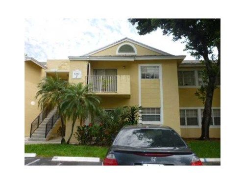 1761 NW 96 TE # 3B, Hollywood, FL 33024