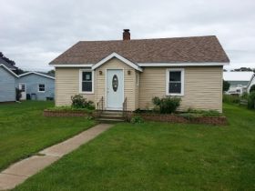 106 W Hopper St, Hanna, IN 46340