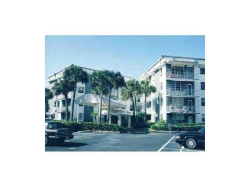 1913 S OCEAN DR # 106, Hallandale, FL 33009