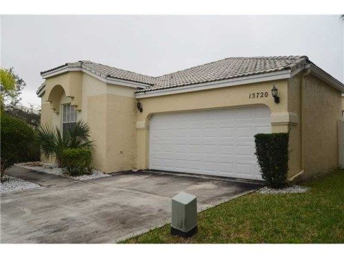 15720 NW 11 ST, Hollywood, FL 33027