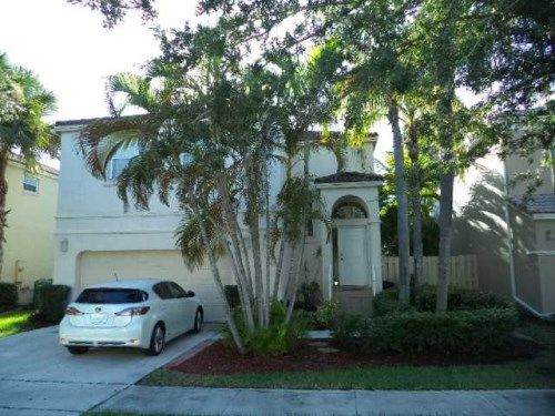 672 NW 159 AV, Hollywood, FL 33028