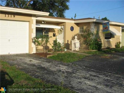 1319 NW 74TH TER, Hollywood, FL 33024