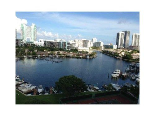 500 THREE ISLANDS BL # L18, Hallandale, FL 33009