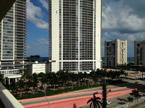 1825 S OCEAN DR # 1013, Hallandale, FL 33009