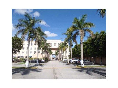 7400 W 20 AV # 122, Hialeah, FL 33016