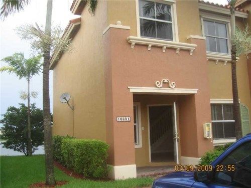 10681 6TH ST # 901, Hollywood, FL 33025