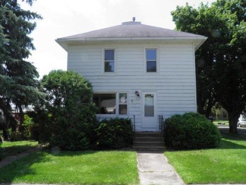 125 W 2nd St, Bennett, IA 52721