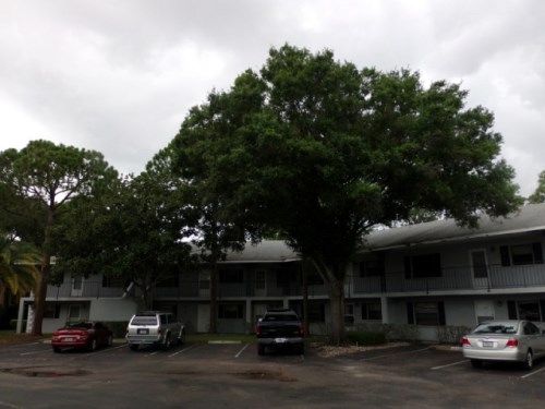 101 Lake Ave NE Apt 213, Largo, FL 33771