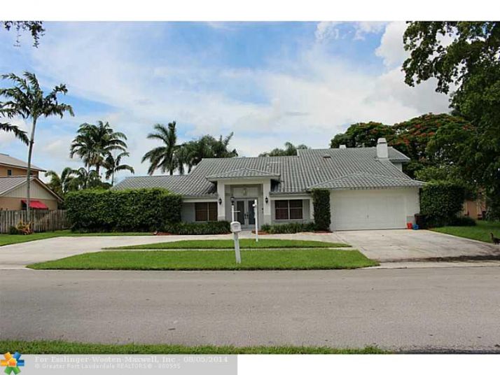 1660 SW 72ND AVE, Fort Lauderdale, FL 33317