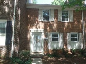 3301 Regents Park Ln Unit D, Greensboro, NC 27455