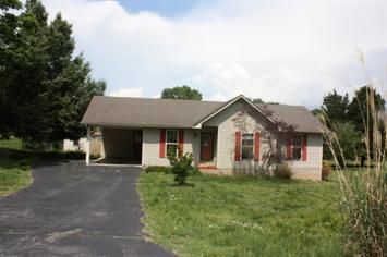 214 N Turner Dr, Sparta, TN 38583