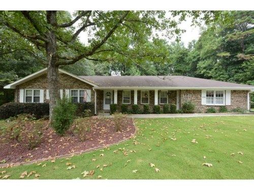 2765 Hickory Circle, Snellville, GA 30078