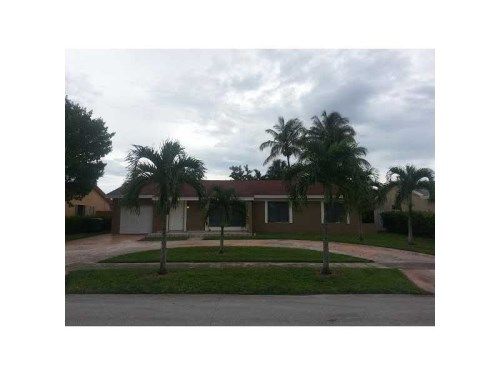 6435 NW 199 LN, Hialeah, FL 33015