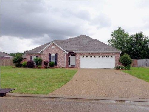 208 Prewitt Circle, Richland, MS 39218