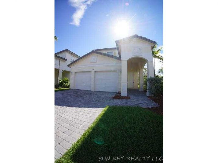 398 NE 36TH AVENUE RD, Homestead, FL 33033